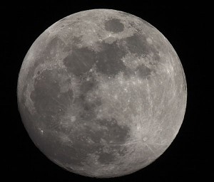 Luna Piena Canon 50D, Celestron Nexstar 130 slt, lente di Barlow  Milano 16.11.2013 ore 19.30